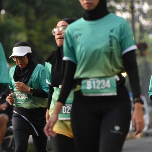 Race photo from BAUR RUN 2025