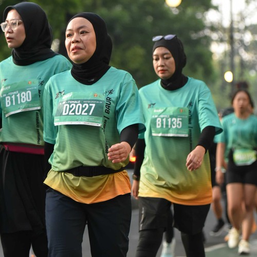 Race photo from BAUR RUN 2025