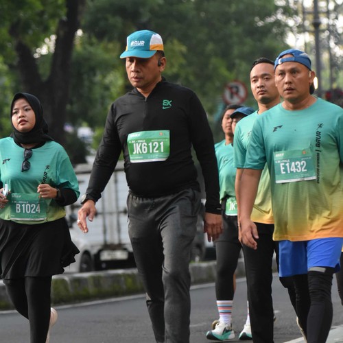 Race photo from BAUR RUN 2025