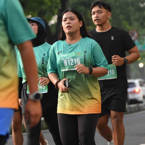 Race photo from BAUR RUN 2025