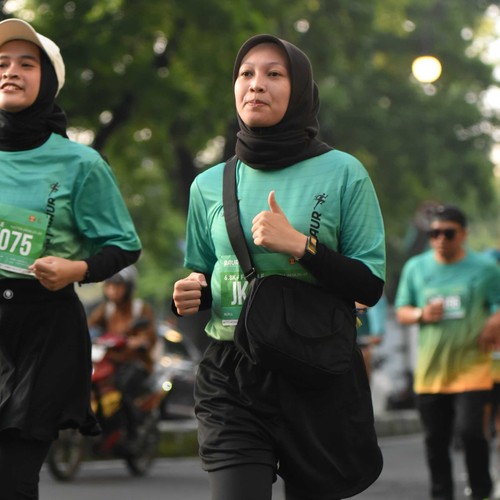 Race photo from BAUR RUN 2025