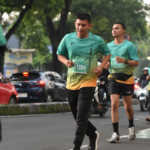Race photo from BAUR RUN 2025