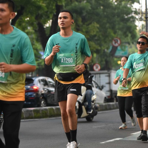 Race photo from BAUR RUN 2025
