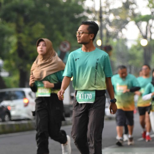 Race photo from BAUR RUN 2025