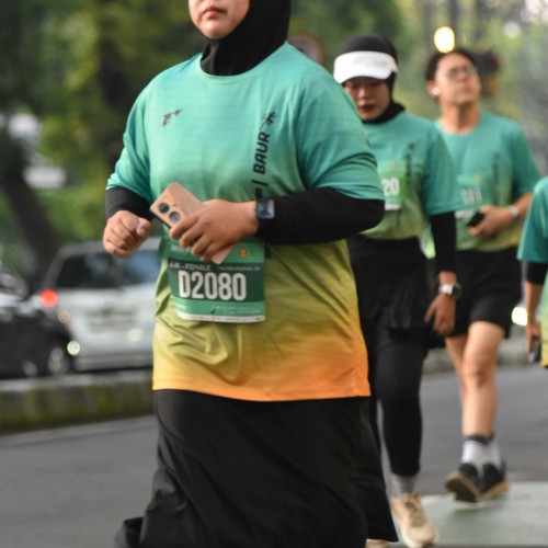 Race photo from BAUR RUN 2025