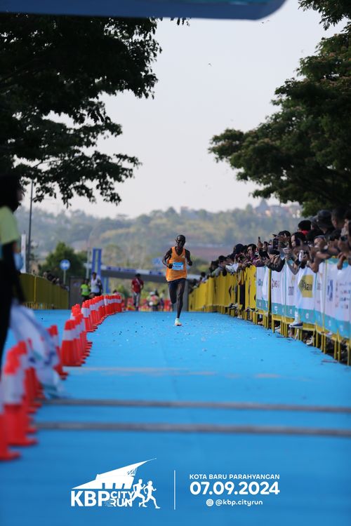 Race photo from KBP City Run 2024