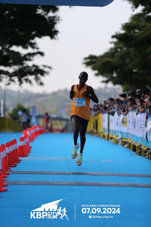 Race photo from KBP City Run 2024