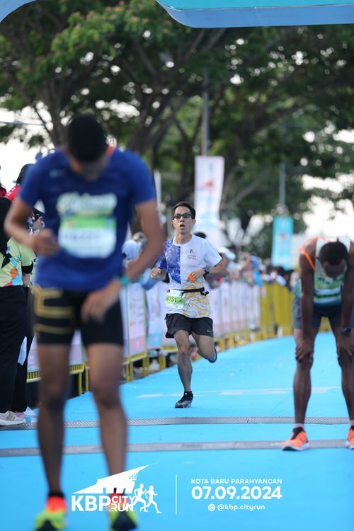 Race photo from KBP City Run 2024