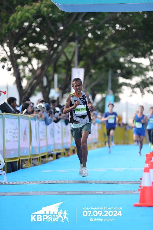 Race photo from KBP City Run 2024