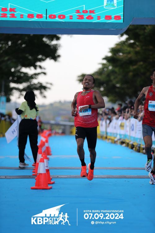 Race photo from KBP City Run 2024
