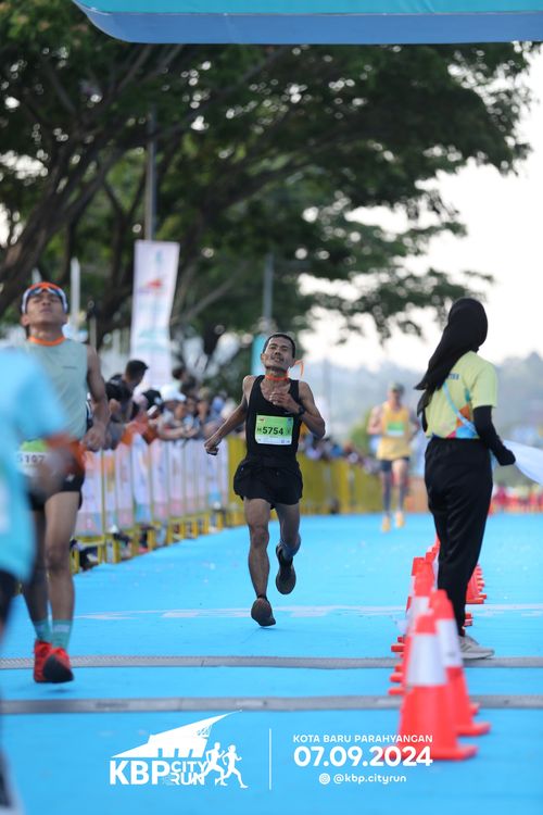 Race photo from KBP City Run 2024