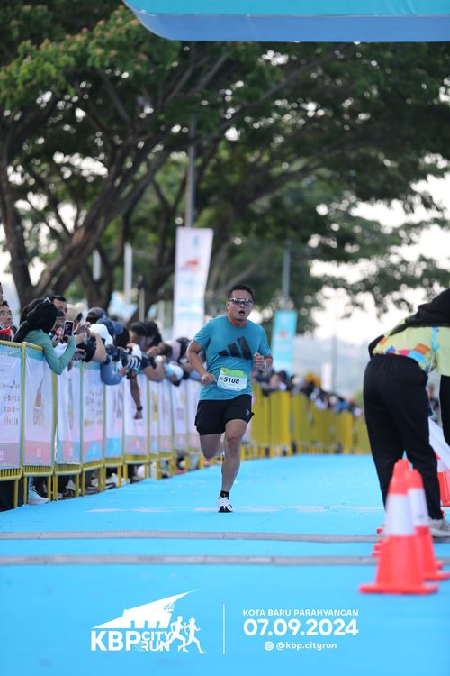 Race photo from KBP City Run 2024