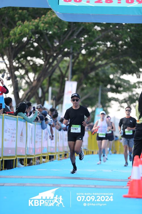 Race photo from KBP City Run 2024