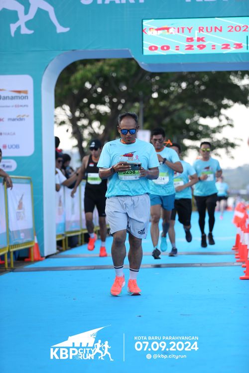 Race photo from KBP City Run 2024