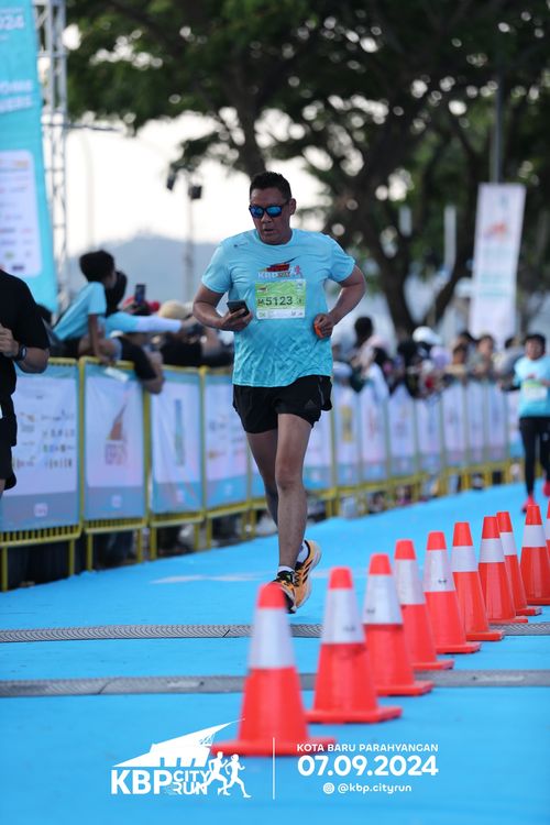 Race photo from KBP City Run 2024