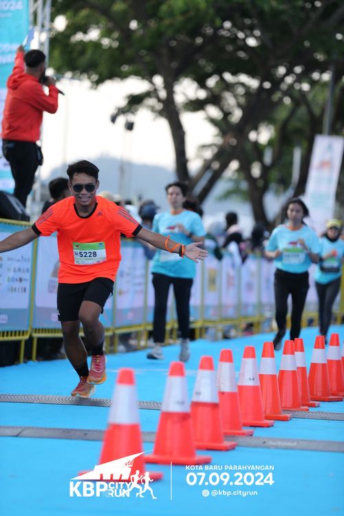 Race photo from KBP City Run 2024