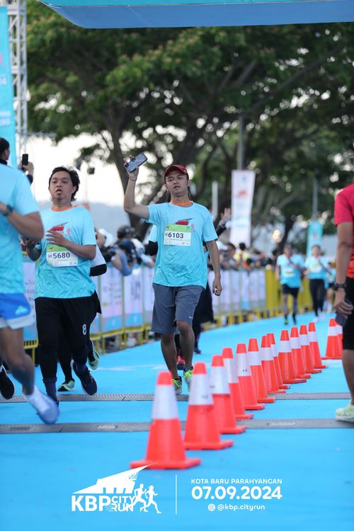 Race photo from KBP City Run 2024