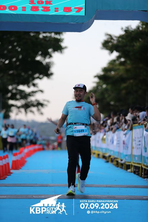 Race photo from KBP City Run 2024