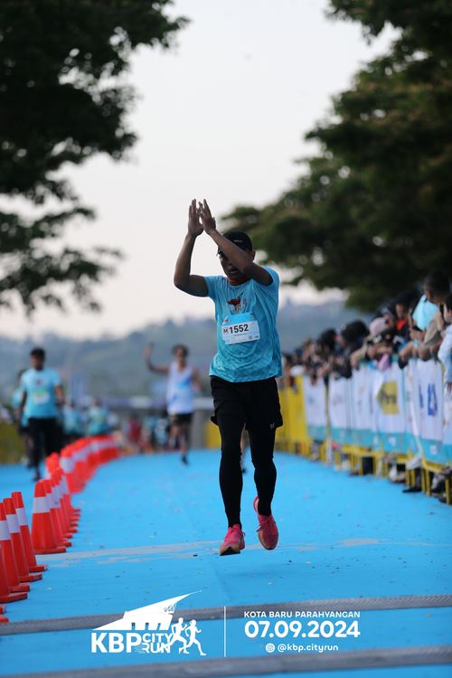 Race photo from KBP City Run 2024