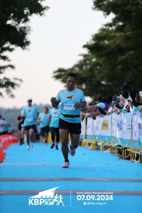 Race photo from KBP City Run 2024