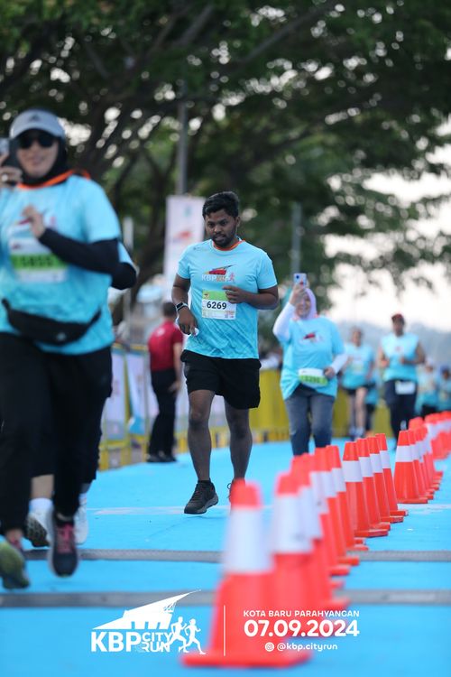 Race photo from KBP City Run 2024