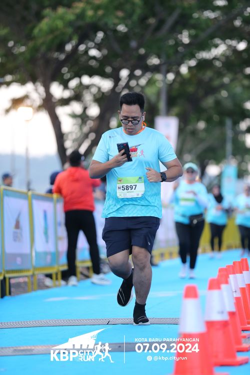 Race photo from KBP City Run 2024