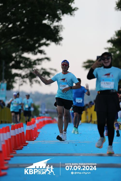 Race photo from KBP City Run 2024