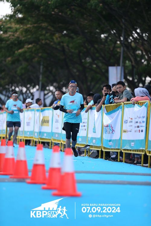 Race photo from KBP City Run 2024