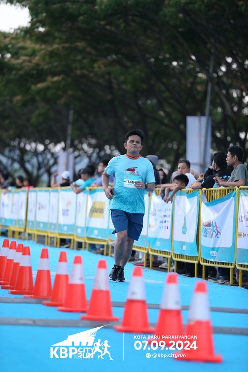 Race photo from KBP City Run 2024