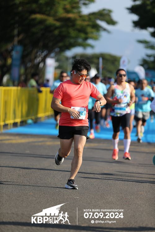 Race photo from KBP City Run 2024