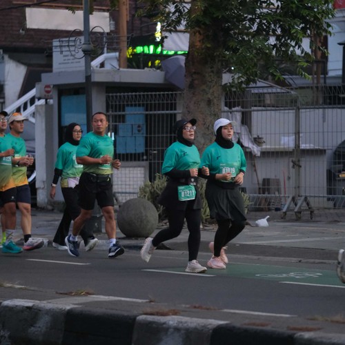 Race photo from BAUR RUN 2025