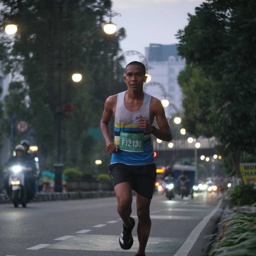 Race photo from BAUR RUN 2025