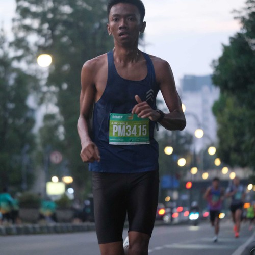 Race photo from BAUR RUN 2025