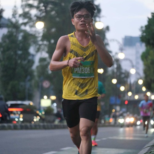 Race photo from BAUR RUN 2025