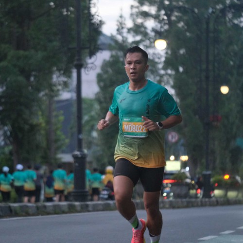 Race photo from BAUR RUN 2025