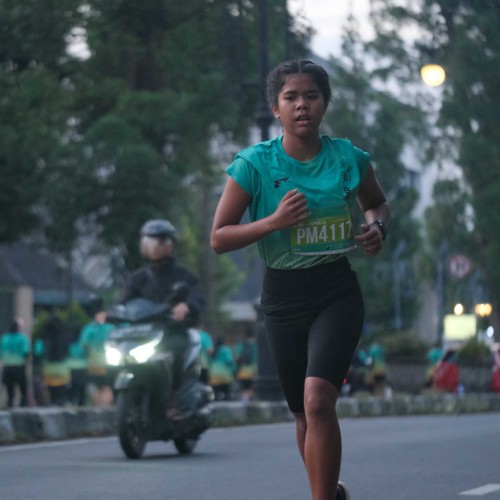 Race photo from BAUR RUN 2025