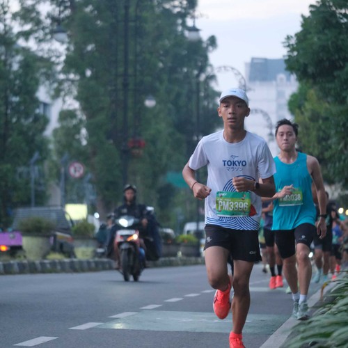 Race photo from BAUR RUN 2025