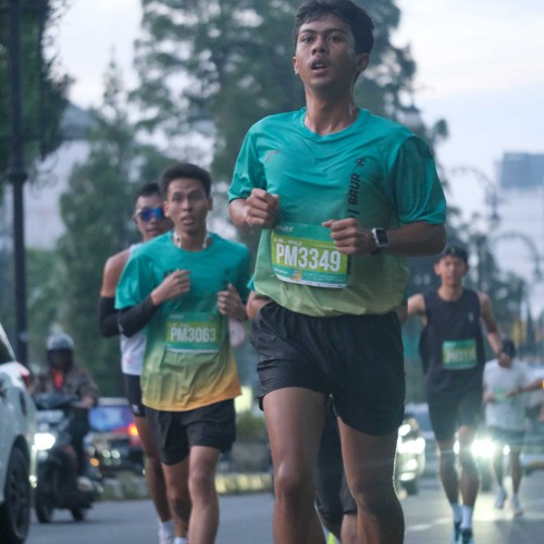 Race photo from BAUR RUN 2025