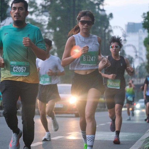 Race photo from BAUR RUN 2025