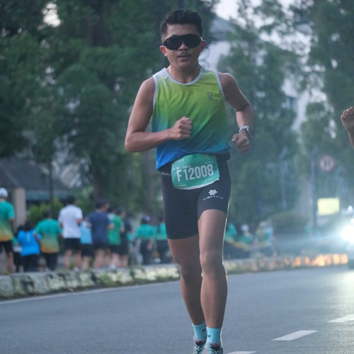 Race photo from BAUR RUN 2025