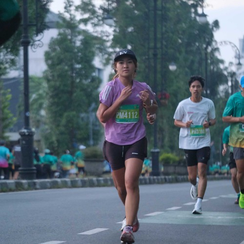 Race photo from BAUR RUN 2025