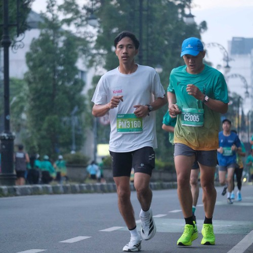 Race photo from BAUR RUN 2025