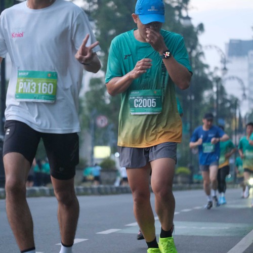 Race photo from BAUR RUN 2025
