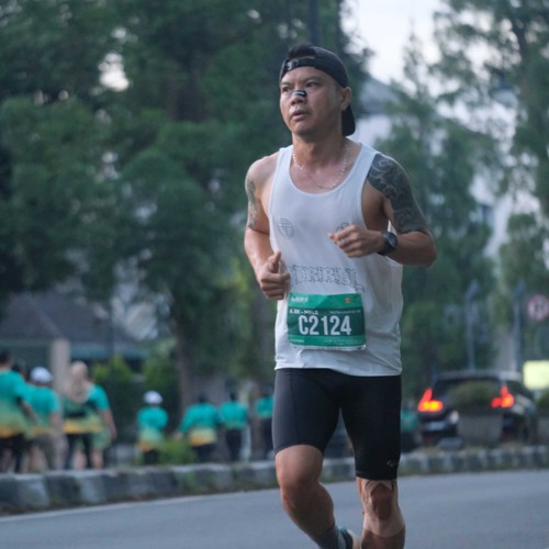 Race photo from BAUR RUN 2025