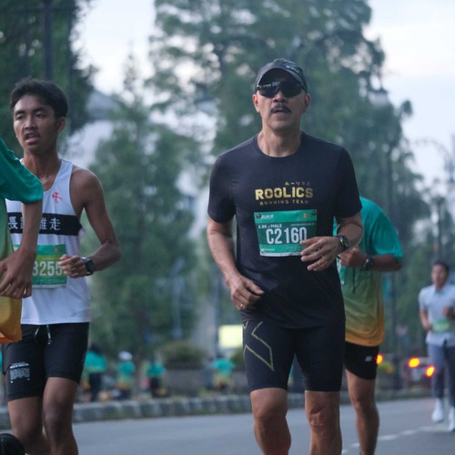 Race photo from BAUR RUN 2025