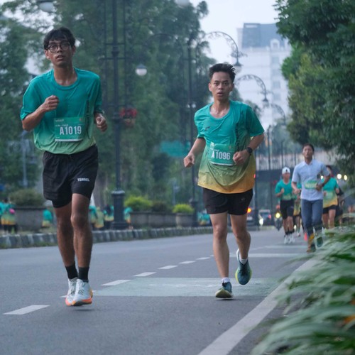 Race photo from BAUR RUN 2025