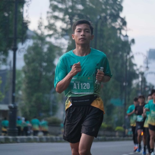 Race photo from BAUR RUN 2025
