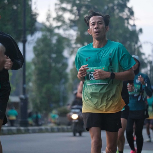 Race photo from BAUR RUN 2025