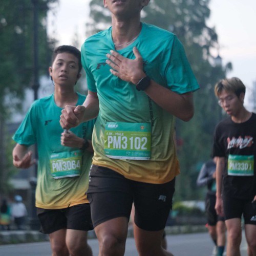 Race photo from BAUR RUN 2025