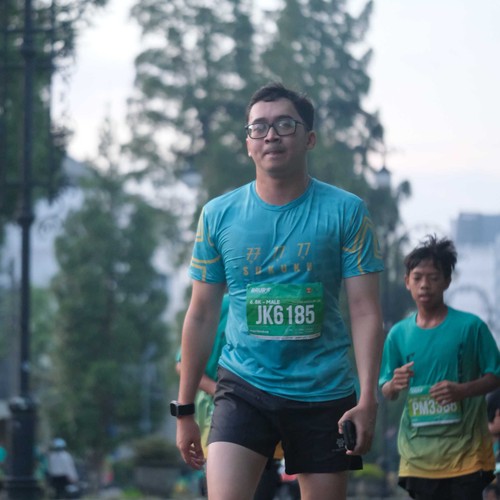 Race photo from BAUR RUN 2025